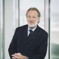 Jean-Claude Le Grand, Directeur Général des Relations Humaines, L’Oréal